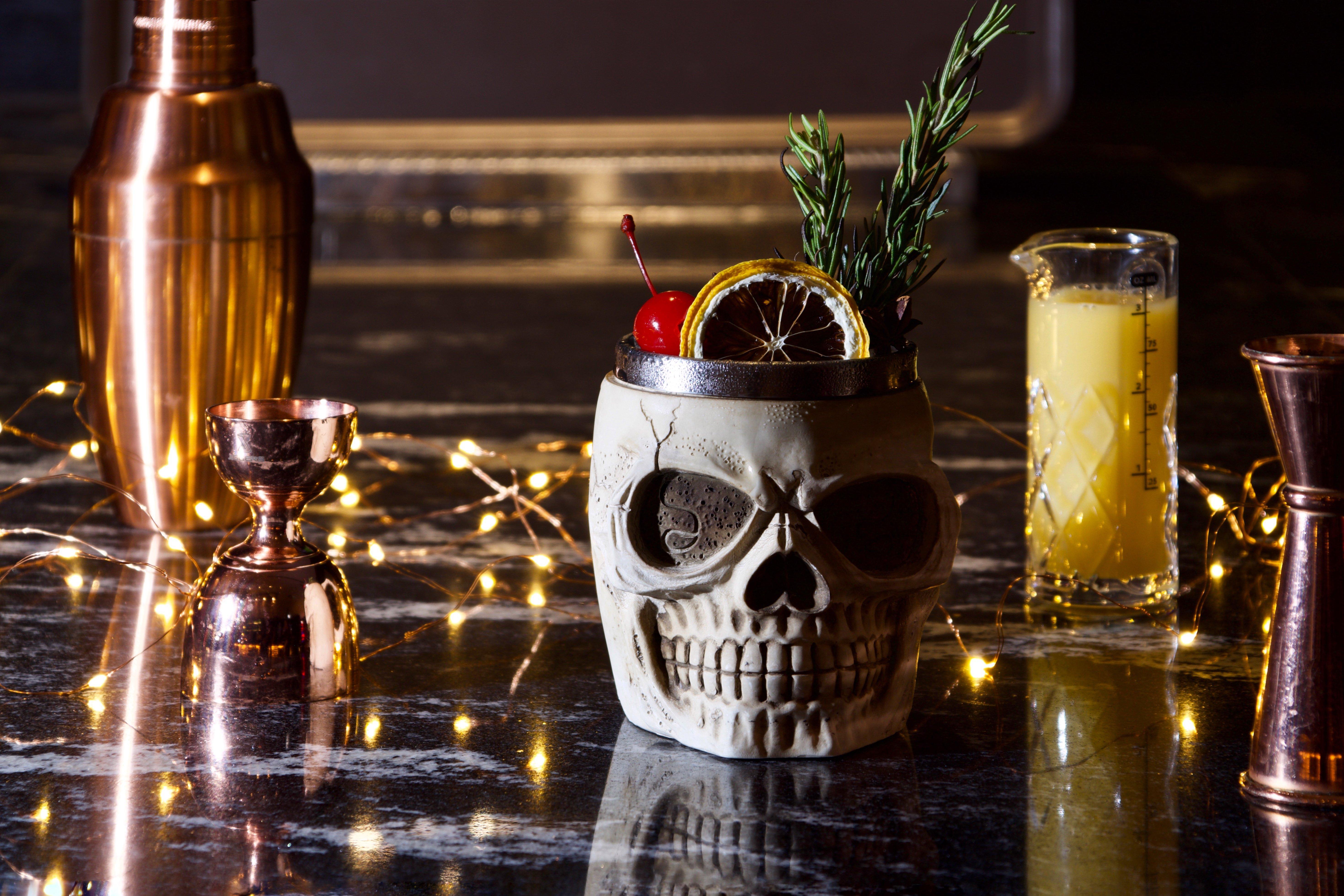 Hotel Indigo Phuket Patong By Ihg Eksteriør billede A skull mug