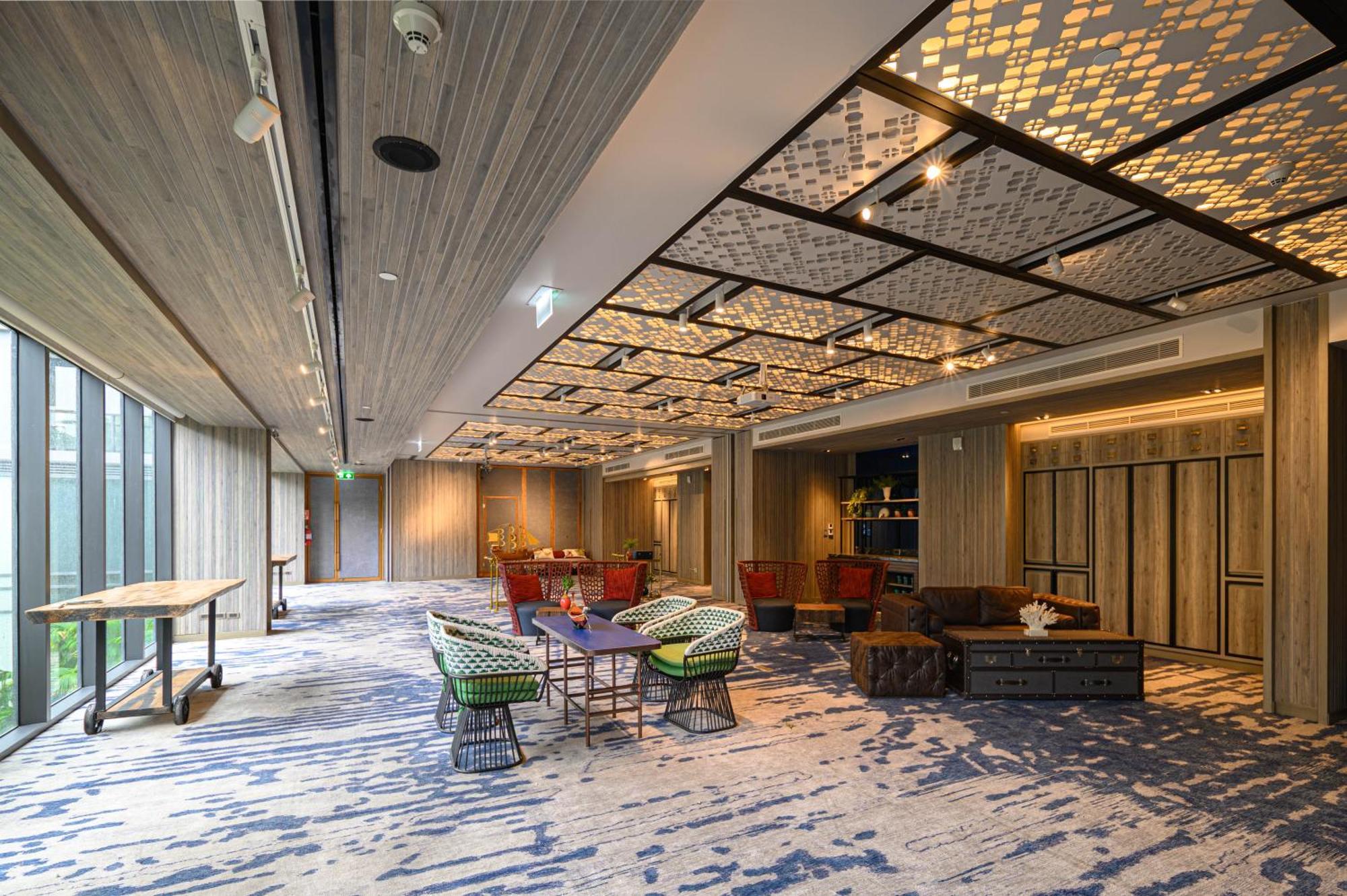 Hotel Indigo Phuket Patong By Ihg Eksteriør billede The interior of the hotel